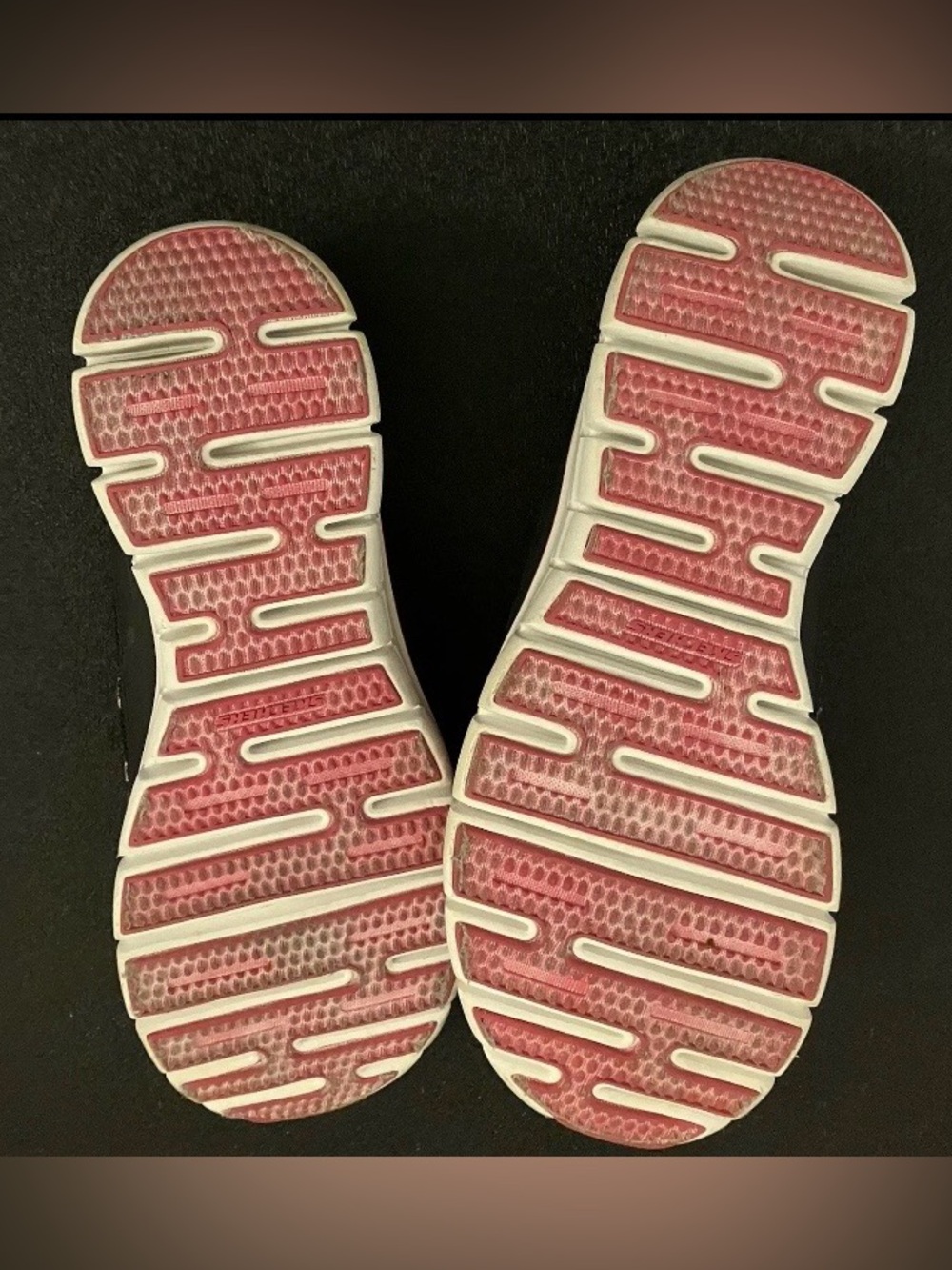 Skechers Sport Women’s Air Streamer Fashion Sneakers Slip-Ons Black/Multi Sz 8 - Picture 3 of 10